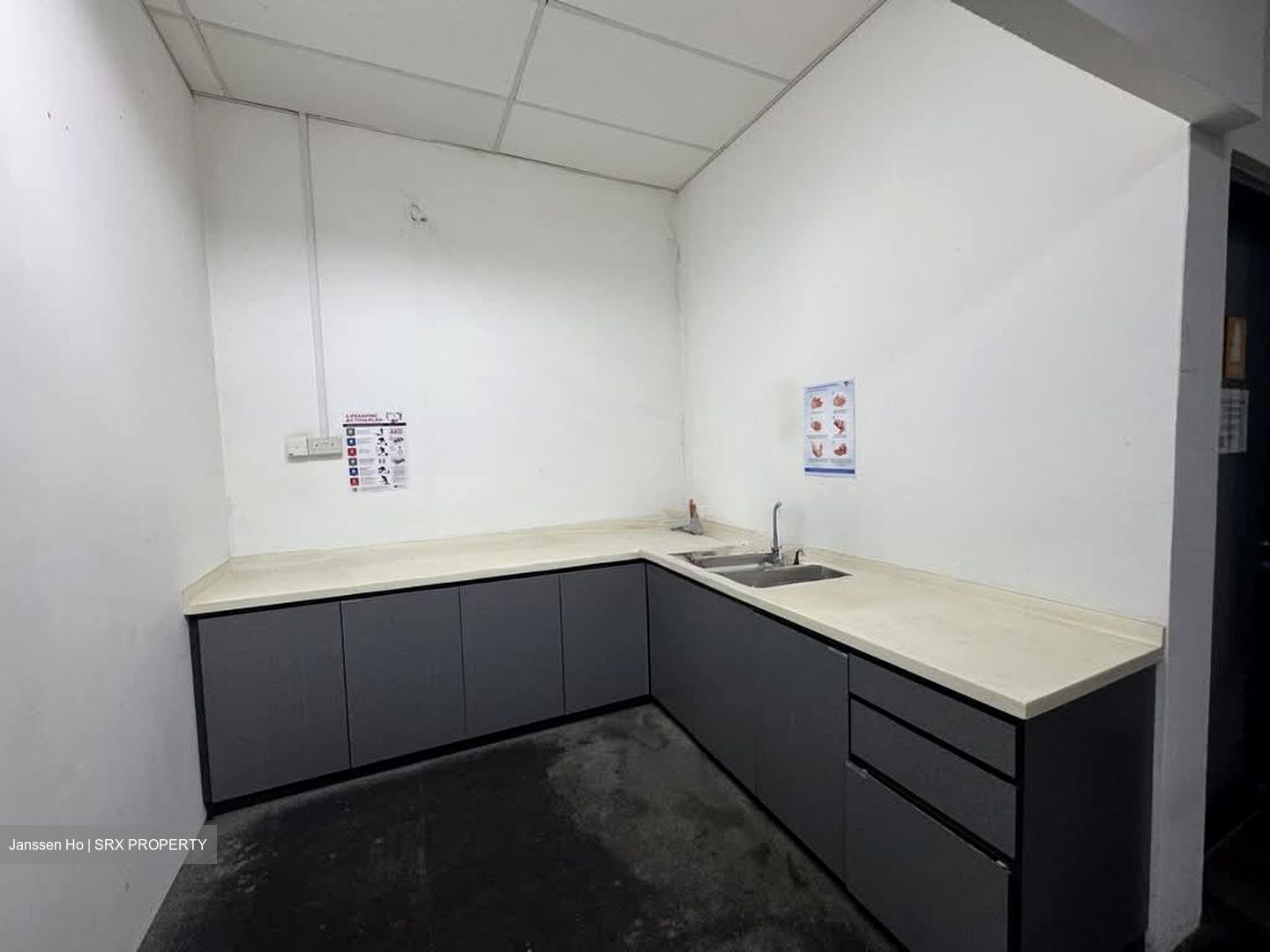 Woodlands Industrial Park E5 (D27), Factory #543739171